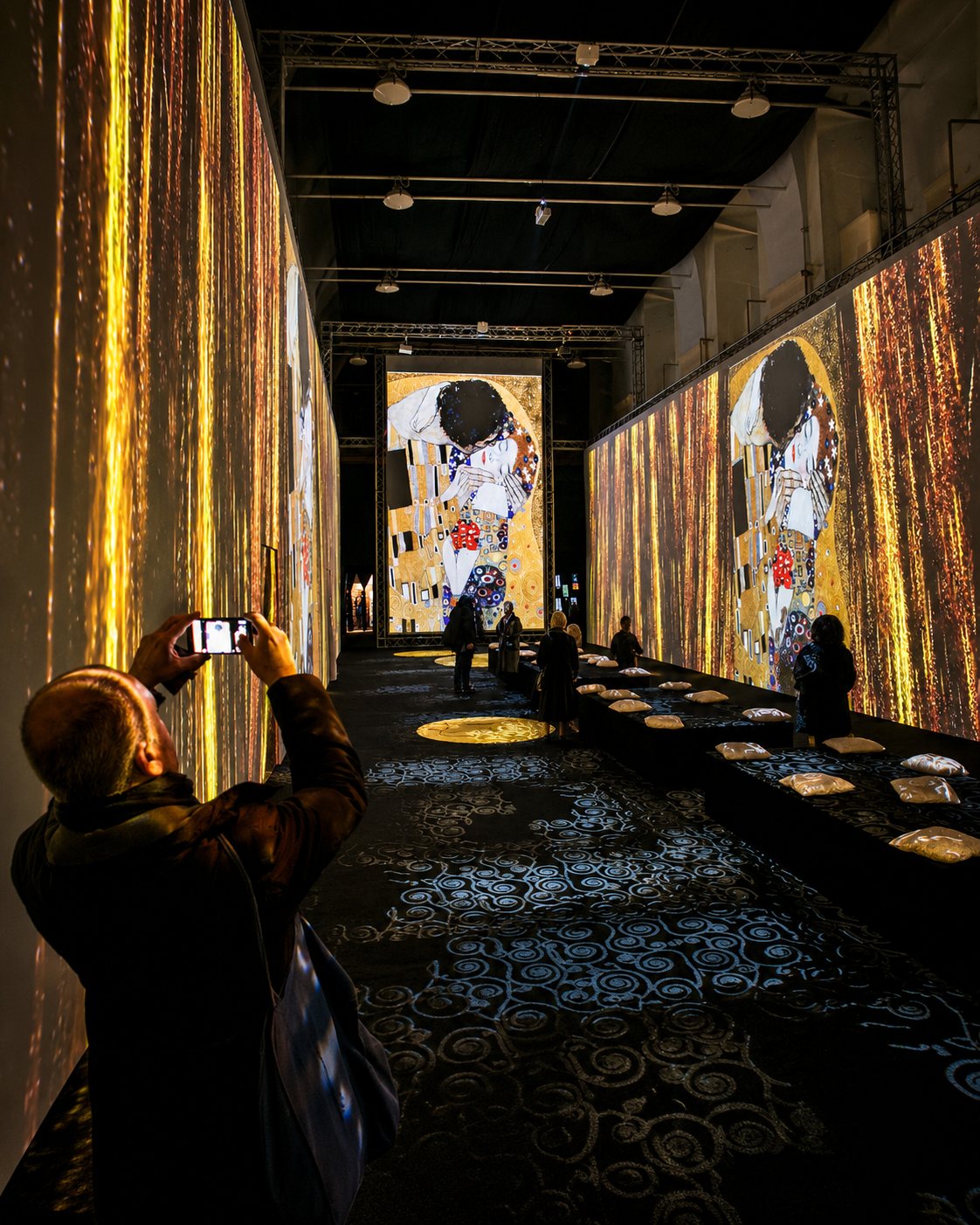 Klimt Experience, immersive exhibition in Sala delle Donne, San Giovanni Addolorata