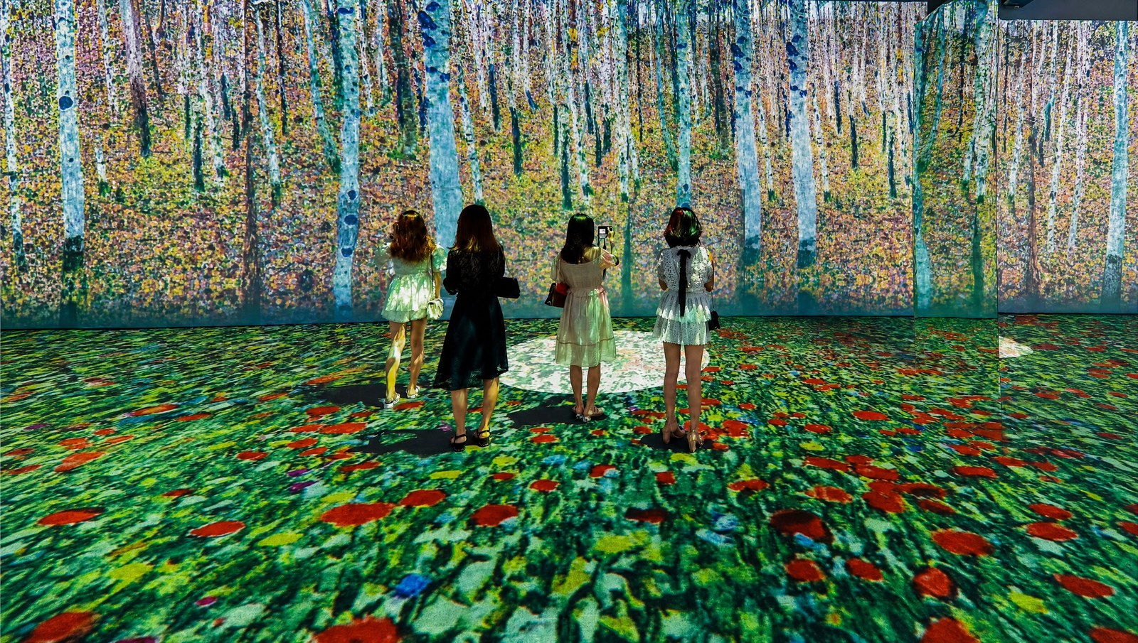 Klimt Experience, immersive exhibition in Hongqiao Art Center