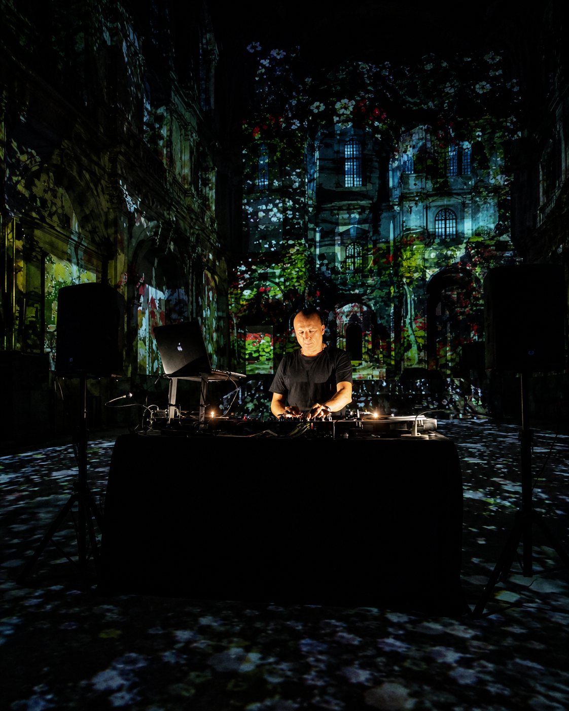 Stefano Noferini, Digital Art Experience, immersive exhibition in Cattedrale dell'Immagine