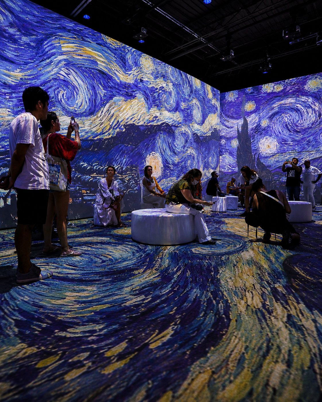Van Gogh e seus Contemporâneos, immersive exhibition in Casa França-Brasil