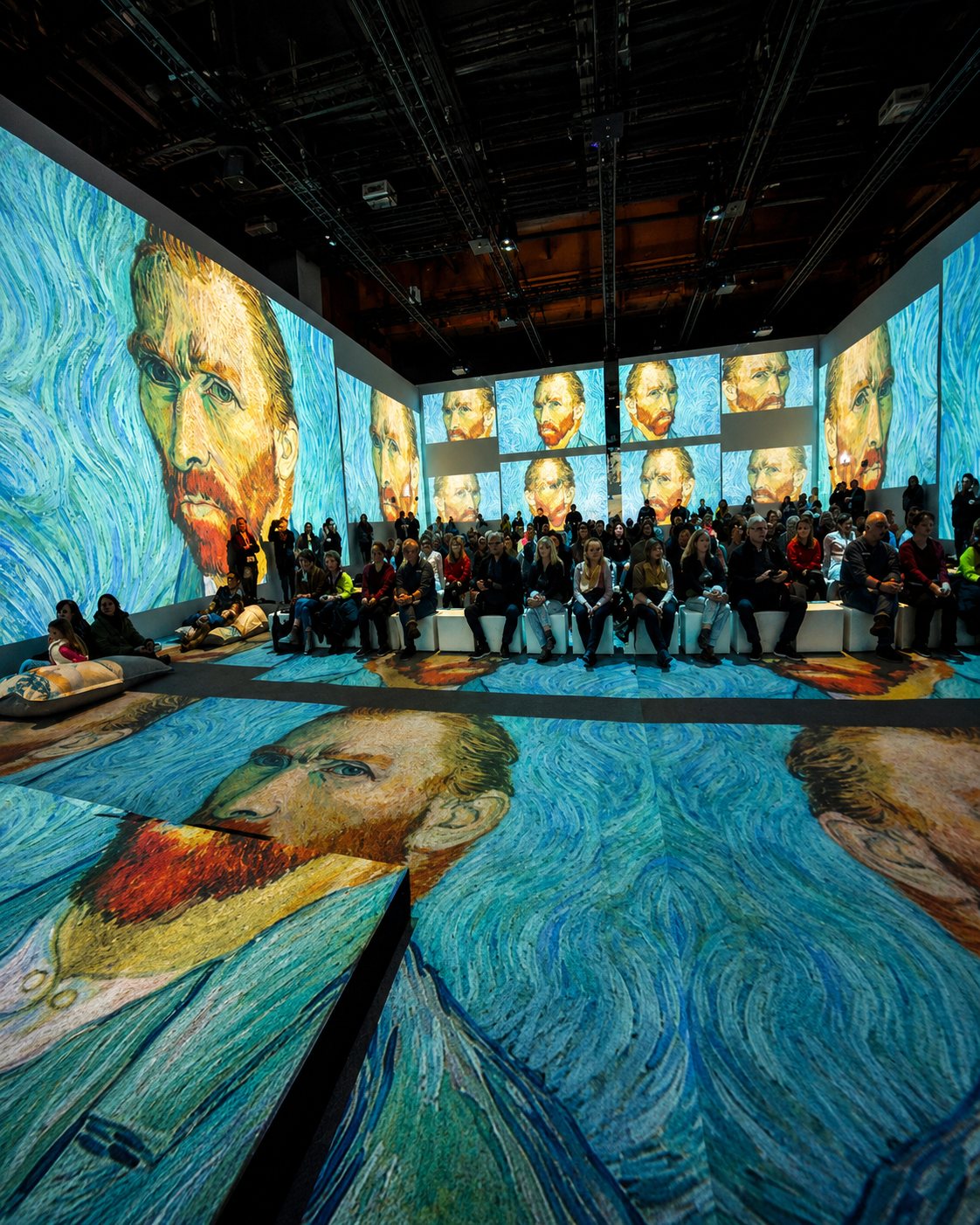 Inside Van Gogh, immersive exhibition in Zentralheize