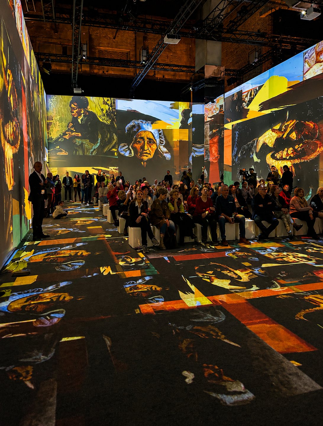 Inside Van Gogh, immersive exhibition in Zentralheize